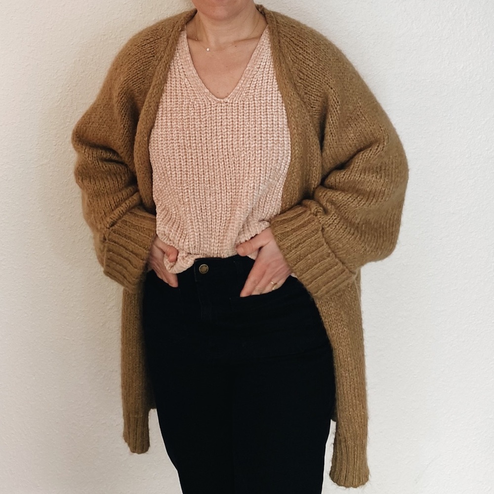 Zara wool/acrylic blend long-sleeve cardigan